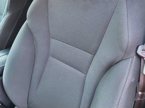 Used 2024 Nissan Rogue S AWD/4WD image 20