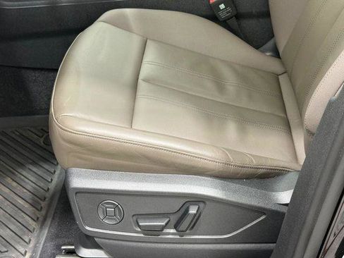 Certified 2025 Audi Q5 Premium w/ Convenience Package AWD/4WD image 19
