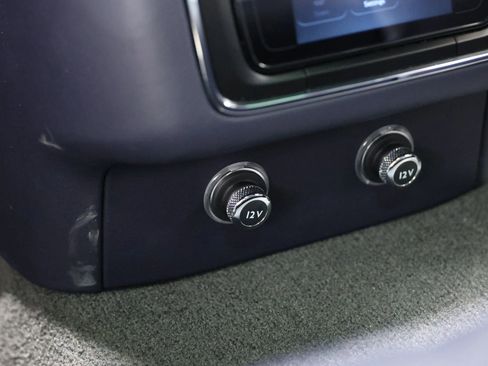 Used 2019 Bentley Bentayga AWD/4WD image 61