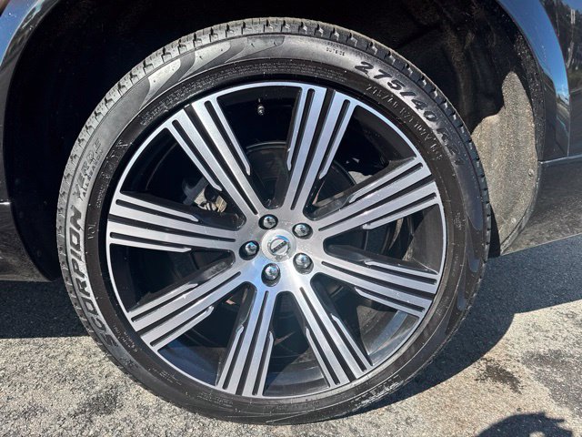Certified 2024 Volvo XC90 T8 Plus w/ Protection Package Premier AWD/4WD image 9