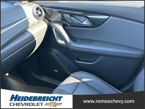 Certified 2022 Chevrolet Blazer Premier w/ Enhanced Convenience Package image 35