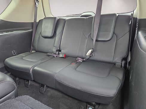 Used 2019 Nissan Armada Platinum w/ Captain's Chairs Package RWD image 16
