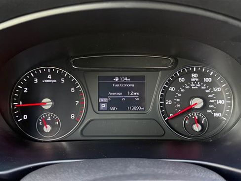 Used 2020 Kia Sorento LX FWD image 14