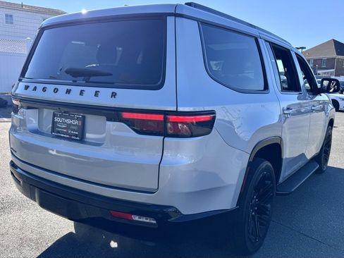 Used 2022 Jeep Wagoneer Series I image 7