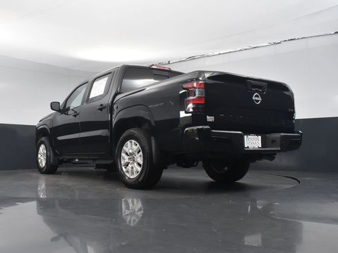 Used 2024 Nissan Frontier SV w/ SV Convenience Package image 21