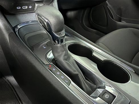 Used 2023 Chevrolet Malibu LT image 31