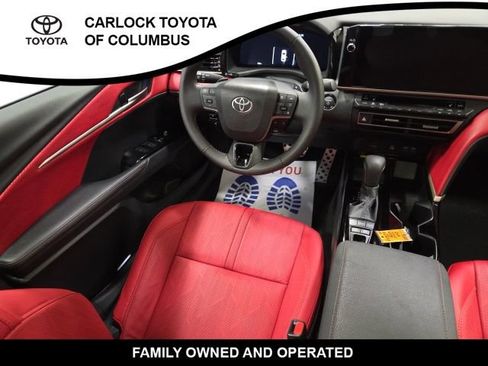 Used 2025 Toyota Camry XSE AWD/4WD image 18