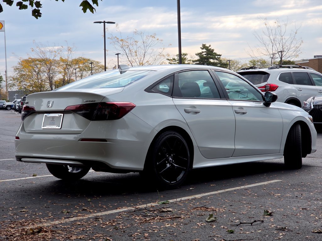 Used 2025 Honda Civic Sport image 25