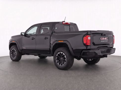 Used 2024 GMC Canyon Elevation AWD/4WD image 4