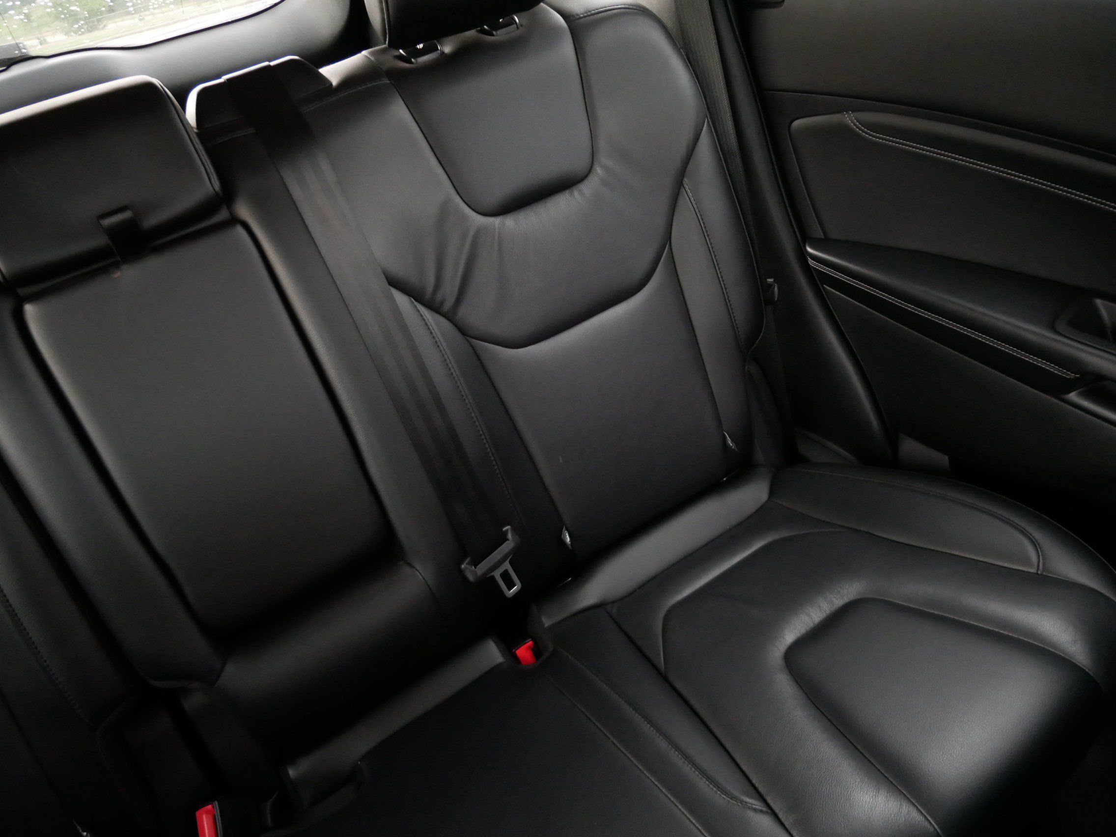 Used 2022 Ford Edge Titanium AWD/4WD image 14