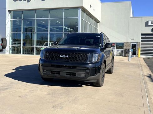 Used 2024 Kia Telluride SX Prestige X-Line image 2