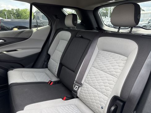 Used 2020 Chevrolet Equinox LT FWD image 29