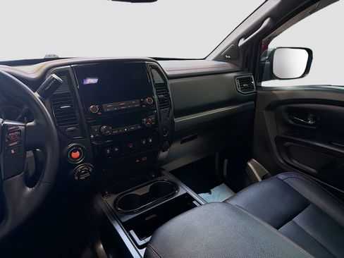 Used 2022 Nissan Titan PRO-4X w/ Pro-4x Convenience Package AWD/4WD image 24