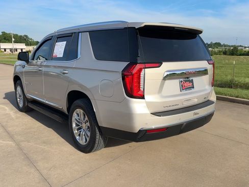 Used 2021 GMC Yukon SLT w/ SLT Luxury Package RWD image 6