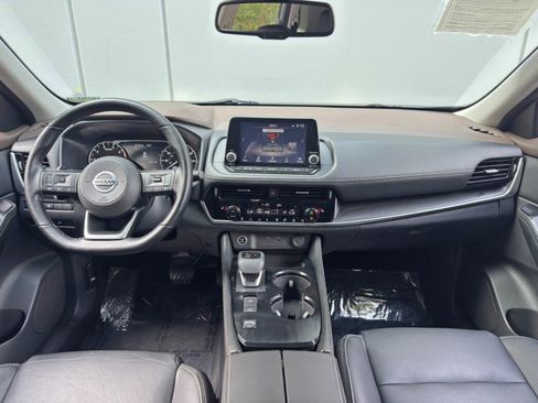 Used 2021 Nissan Rogue SL FWD image 12