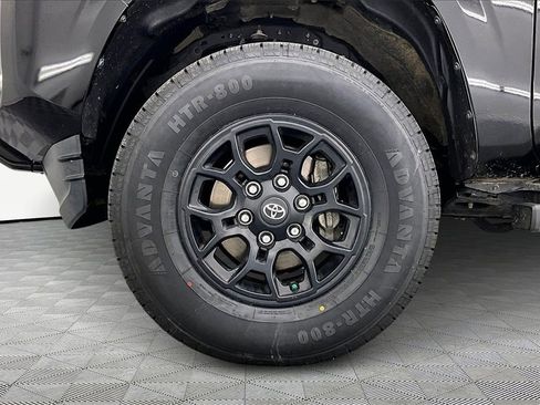 Used 2019 Toyota Tacoma SR5 image 9