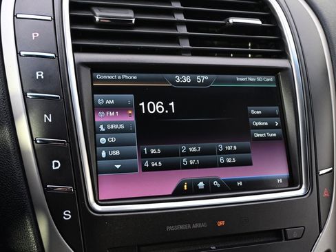 Used 2016 Lincoln MKX Reserve w/ Climate Package image 29