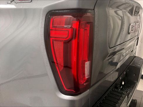 Used 2021 GMC Sierra 1500 SLT image 35