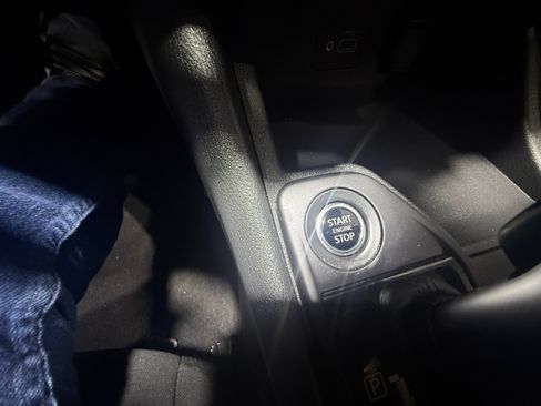 Certified 2023 Nissan Sentra S image 30