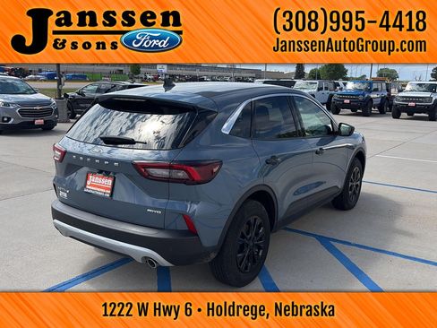 Used 2024 Ford Escape Active w/ Tech Pack #1 AWD/4WD image 6