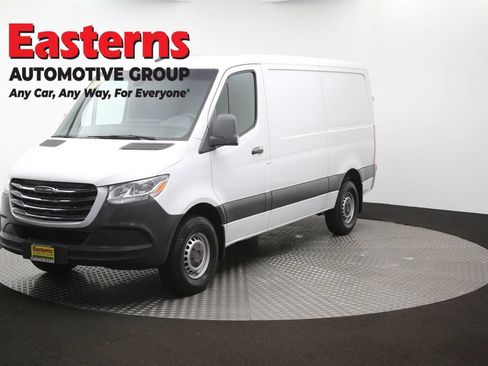 Used 2019 Freightliner Sprinter 2500 RWD image 50