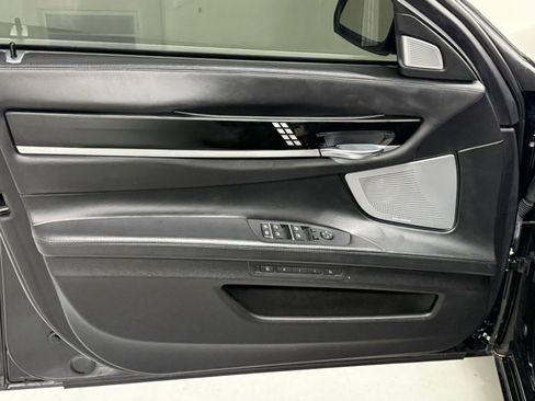 Used 2013 BMW 750Li 750Li image 19