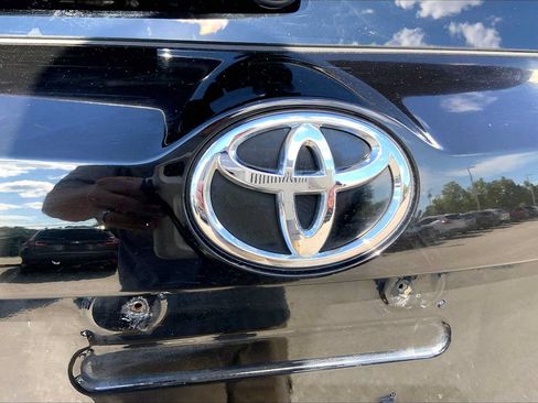Used 2014 Toyota RAV4 LE AWD/4WD image 32