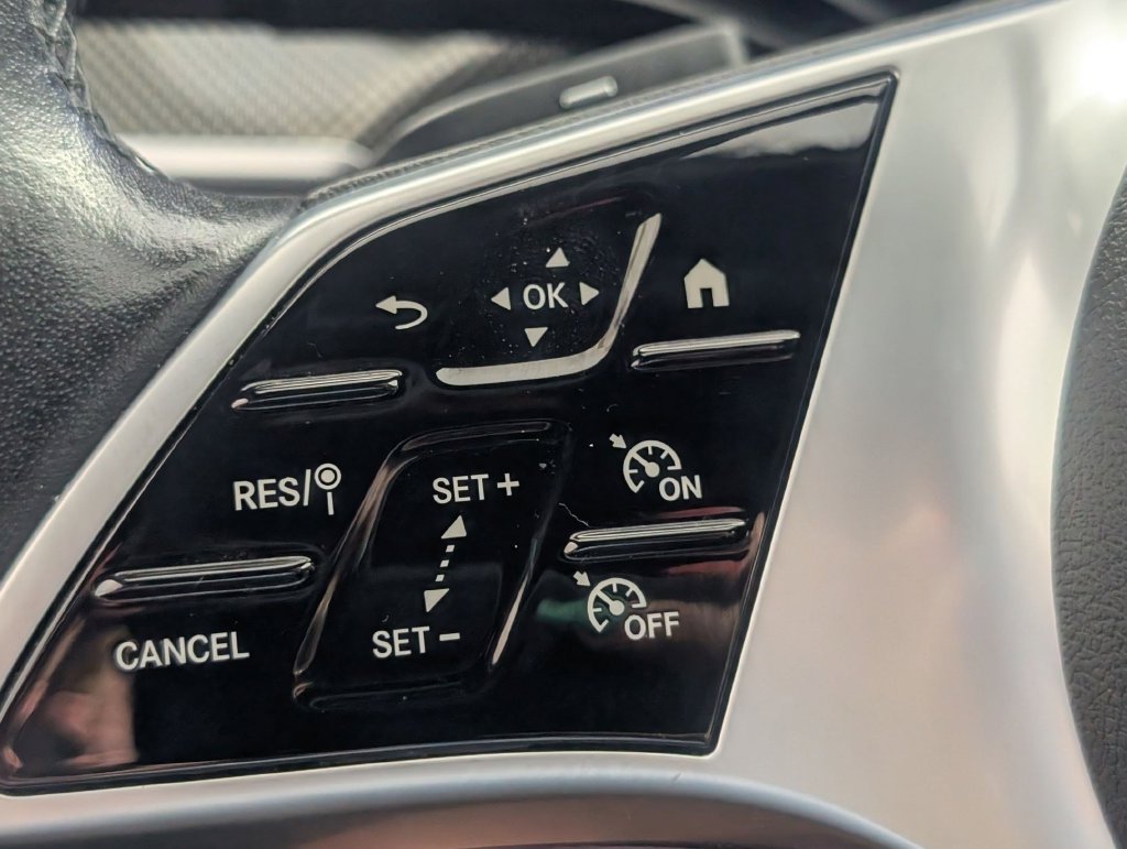 Used 2024 Mercedes-Benz C 300 Sedan image 15