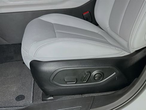 New 2026 Jeep Cherokee Limited AWD/4WD image 13