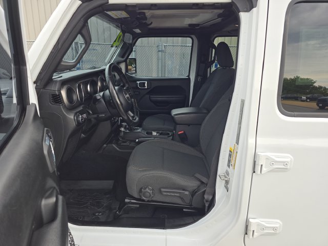Used 2022 Jeep Gladiator Sport AWD/4WD image 9