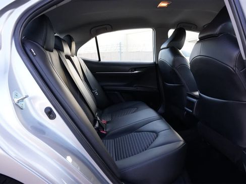Used 2023 Toyota Camry SE image 20