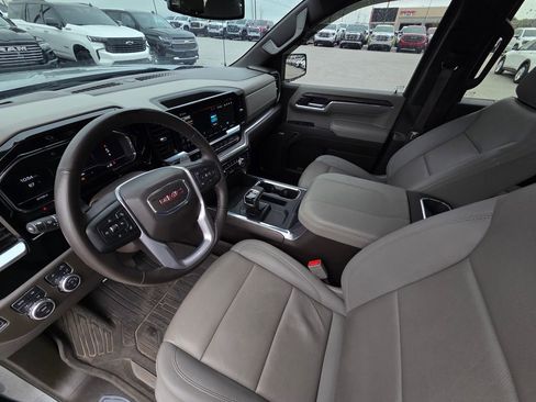 Used 2025 GMC Sierra 1500 SLT w/ SLT Premium Plus Package image 10