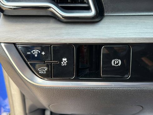 Certified 2025 Kia Sportage X-Pro image 32
