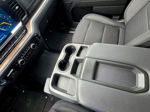 Used 2024 Chevrolet Silverado 1500 LT w/ Protection Package AWD/4WD image 38