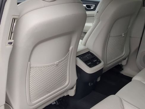 Used 2019 Volvo XC60 T6 Inscription w/ Protection Package Premier image 19