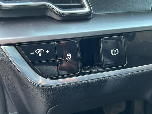 Used 2023 Kia Sportage EX image 15