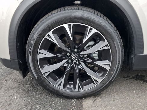 Certified 2024 MAZDA CX-90 Plug-In Hybrid w/ Premium Plus image 10