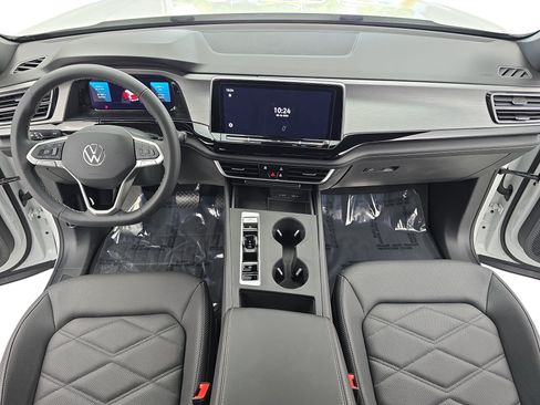 Certified 2024 Volkswagen Atlas Cross Sport SE AWD/4WD image 9
