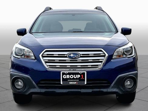 Used 2017 Subaru Outback 2.5i Premium image 3