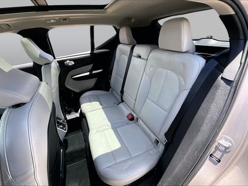 Used 2023 Volvo XC40 B5 Ultimate w/ Climate Package AWD/4WD image 21