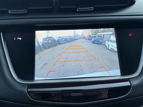 Used 2017 Cadillac XT5 Luxury w/ Driver Awareness Package image 33