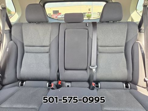 Used 2026 Nissan Rogue SV FWD image 11