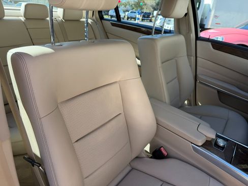 Used 2014 Mercedes-Benz E 350 4MATIC Sedan image 49