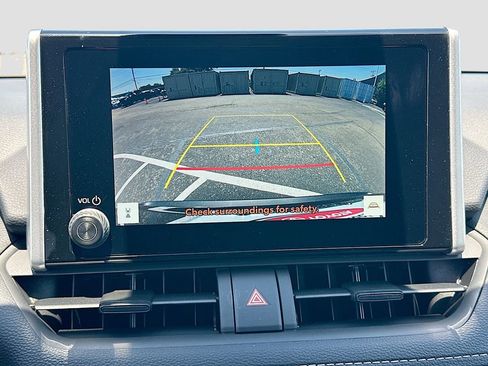 Used 2025 Toyota RAV4 XLE w/ Convenience Package image 13