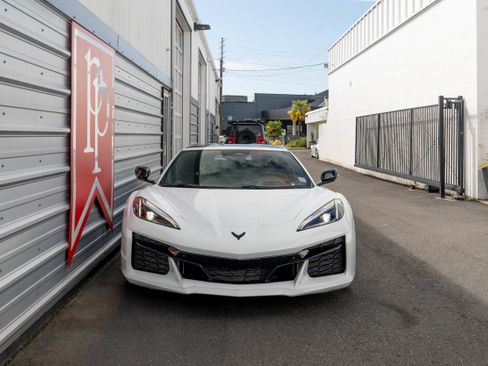 Used 2024 Chevrolet Corvette Z06 w/ Stealth Interior Trim Package RWD image 33