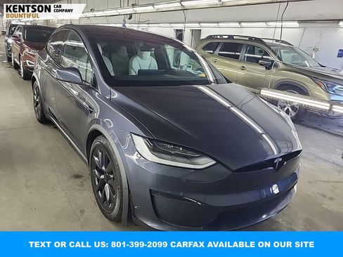 Used 2023 Tesla Model X image 5