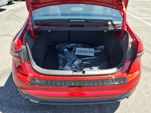 New 2026 Volkswagen Jetta GLI Autobahn FWD image 10