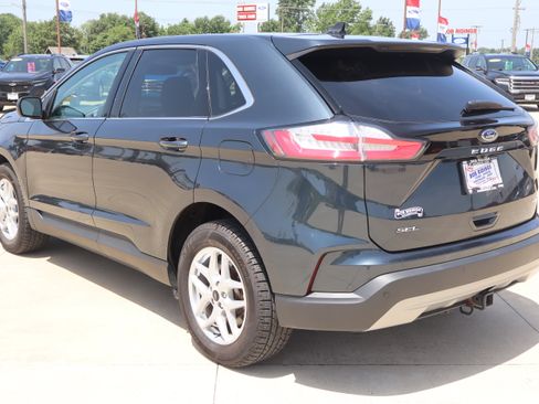 Used 2024 Ford Edge SEL w/ Convenience Package AWD/4WD image 8