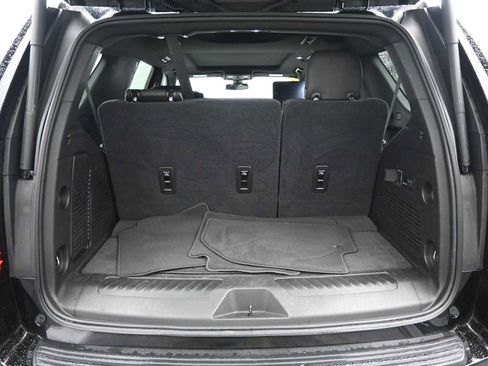 Used 2021 GMC Yukon SLT w/ SLT Luxury Plus Package image 13