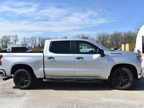 Used 2022 Chevrolet Silverado 1500 Custom w/ Rally Edition image 2